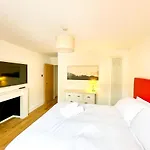 Prime Edinburgh New Town. Newly Reno\'D Cosy Nest